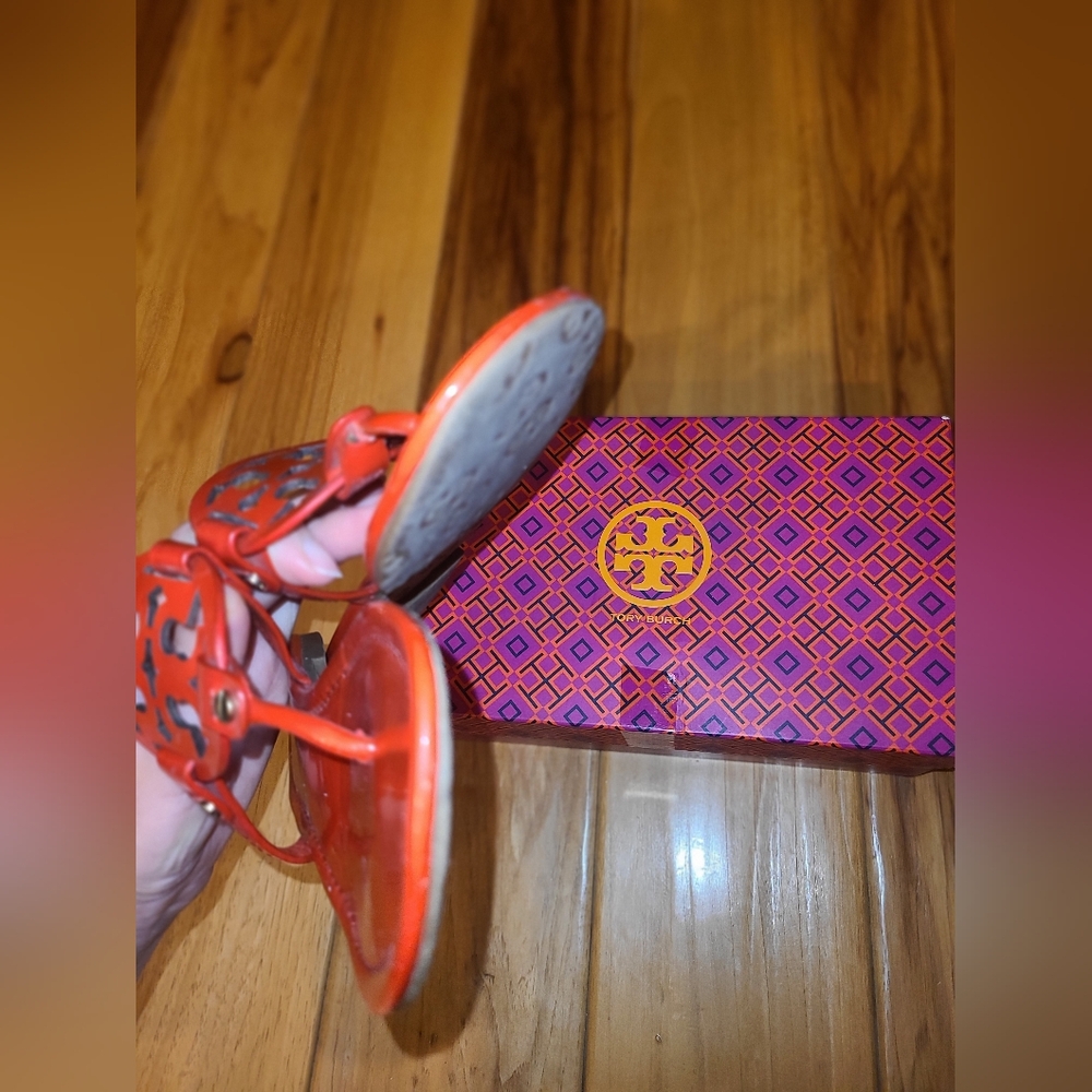 Tory Burch Designer Red Orange Miller Leather Sandals 7 - Picture 4 of 7